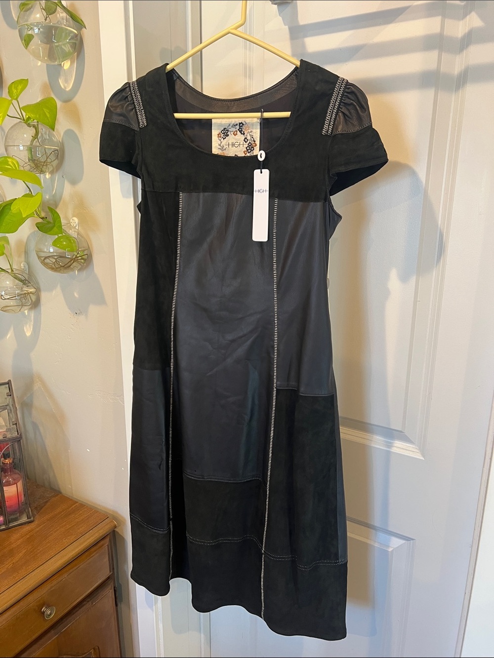 Designer Quiet LuxuryBlack Mixed Media Midi Dress with Short Sleeves and Pockets